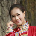 女同学被脱鞋子挠玉足